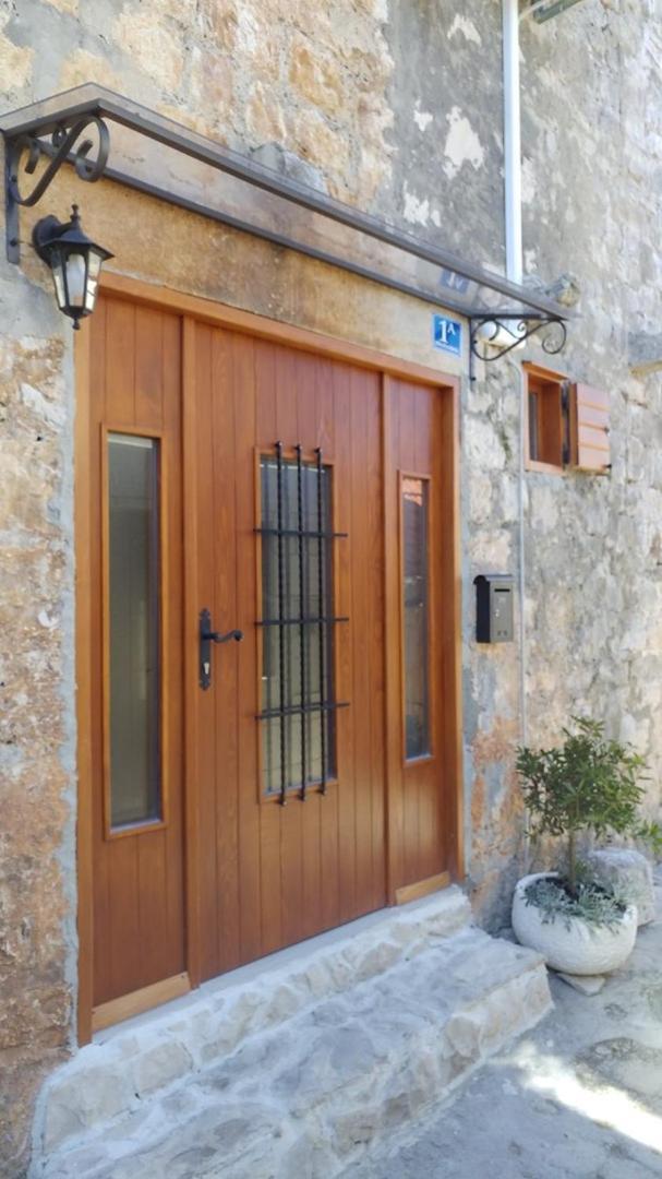Apartment Tia Vis Dış mekan fotoğraf